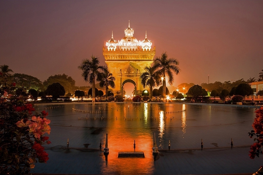 Patuxai - Vientiane