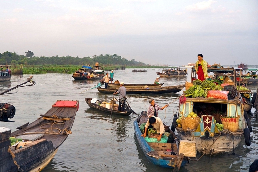 Cai Be floating market in Mekong Delta