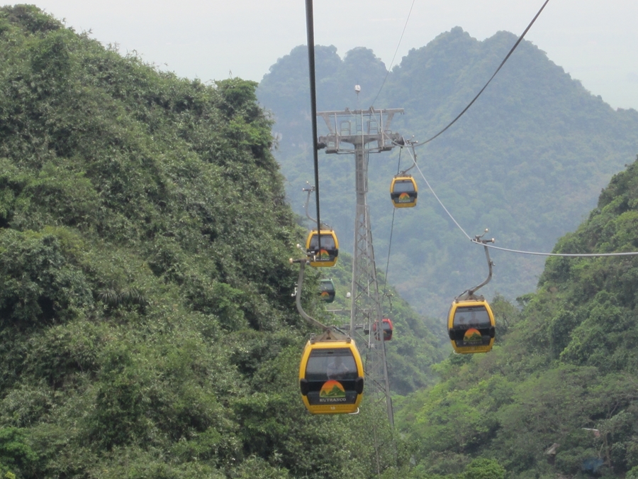 Cable car in Perfume pagoda