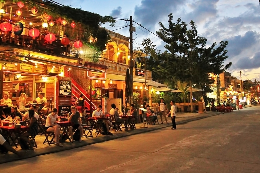 Picture of Da Nang pick up - Check in hotel in Hoi An town